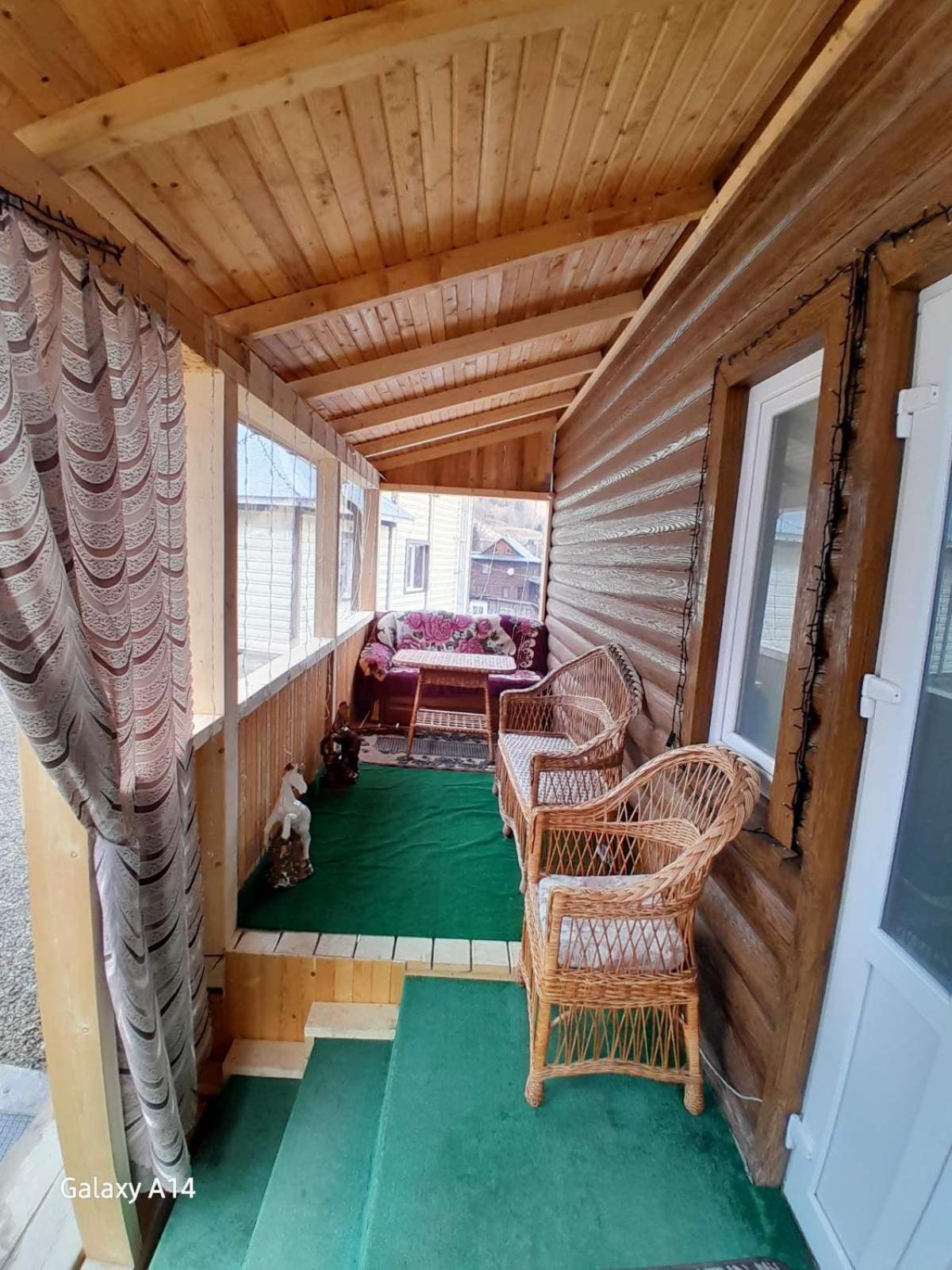 Затишні Карпати)) Apartment Верховина Екстериор снимка